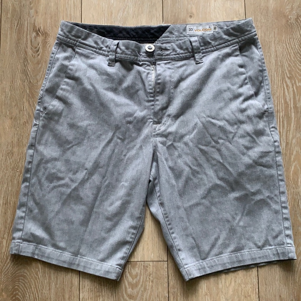 Volcom shorts